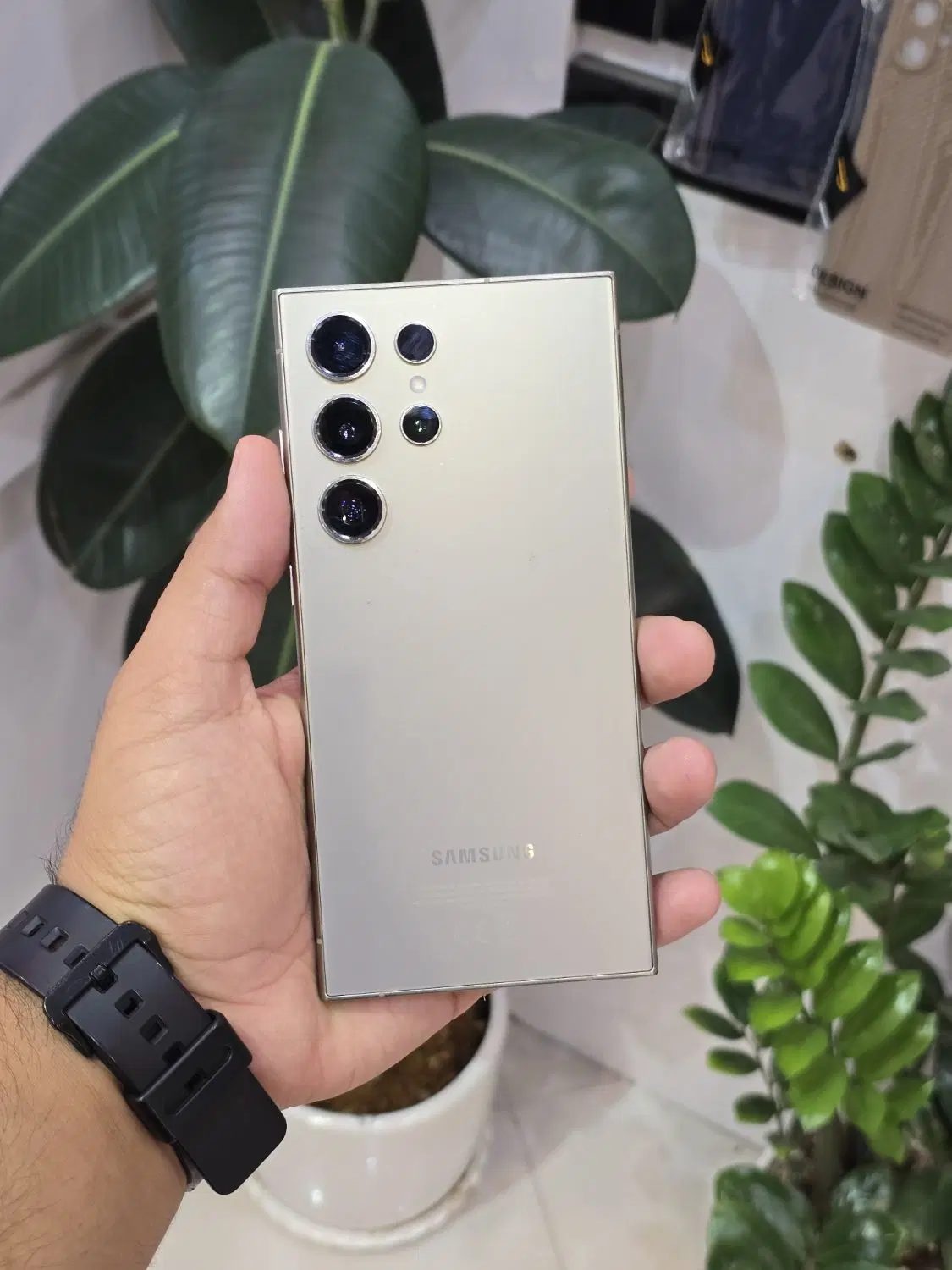 S24 Ultra با شرایط اقساط سفید