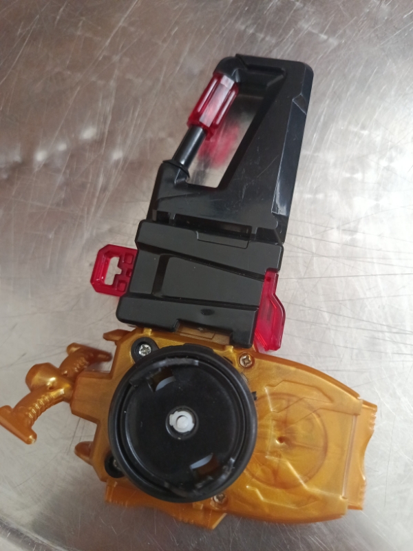 فرفره انفجاری beyblade